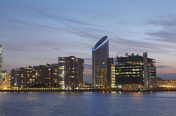 architectural photographer, London Docklands, London, Centre Point, Night photography